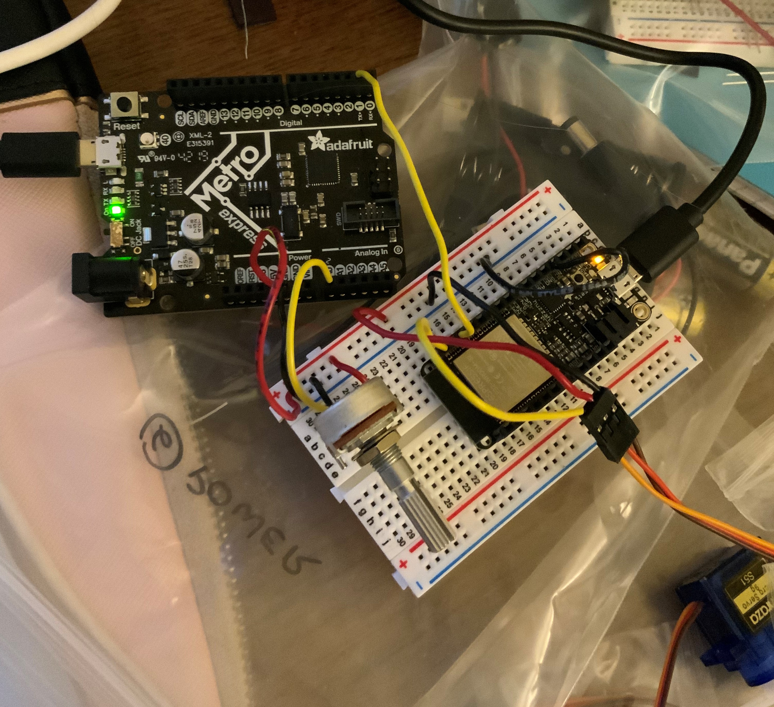 wiring potentiometer and servo